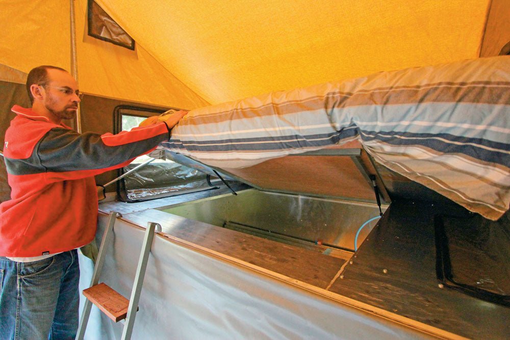 3 Dog Camping Rover camper trailer review