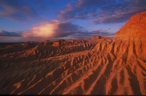 MEETING OUR MUNGO NATIONAL PARK GUIDE - Camper Trailer Australia