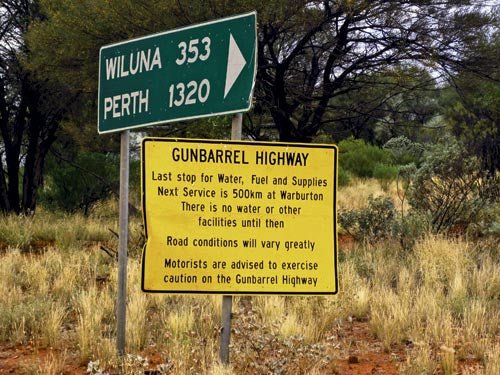 TRAVELLING THE GUNBARREL HIGHWAY - Camper Trailer Australia