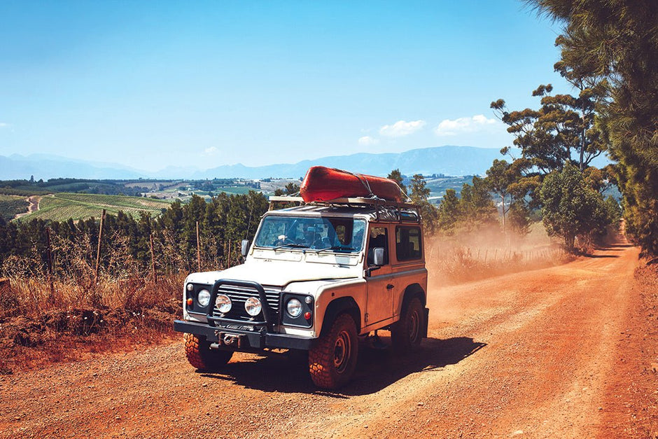 How to drive on dirt and gravel roads | Top tips - Camper Trailer Australia