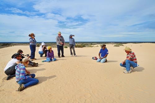 DESTINATION: MUNGO NATIONAL PARK - Camper Trailer Australia