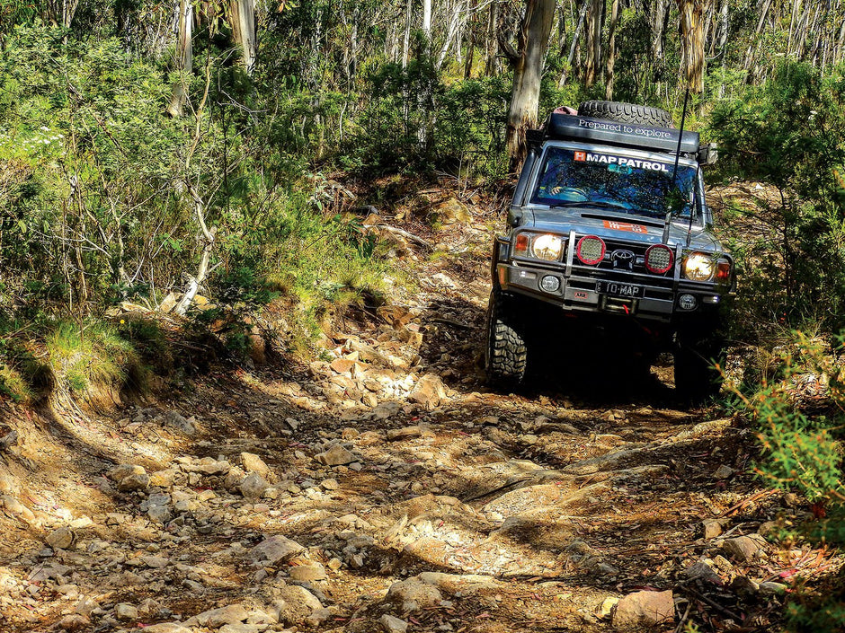 How to drive on rocks - Camper Trailer Australia