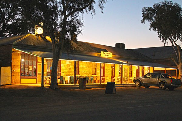 The best 6 outback pubs in NSW - Camper Trailer Australia