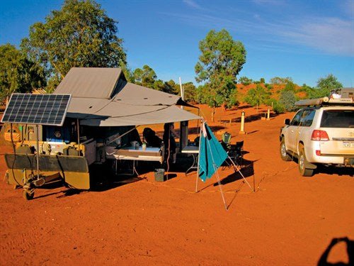 TRAVEL: ULURU - Camper Trailer Australia