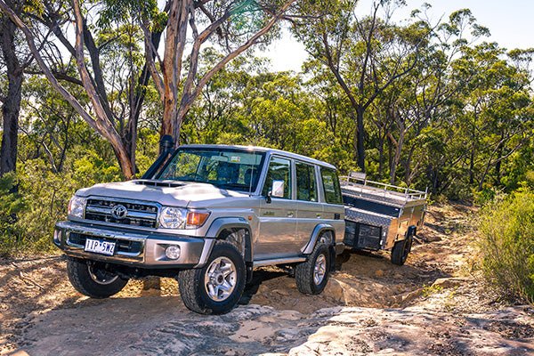 Toyota 2017 Landcruiser 76 GXL: Tow Test - Camper Trailer Australia